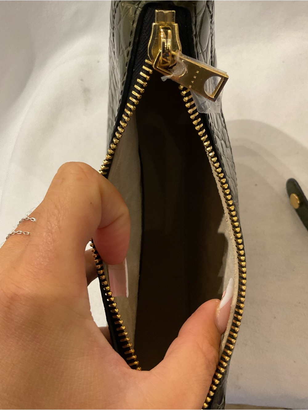 Marni Shoulder Bag - Picture 6 of 9